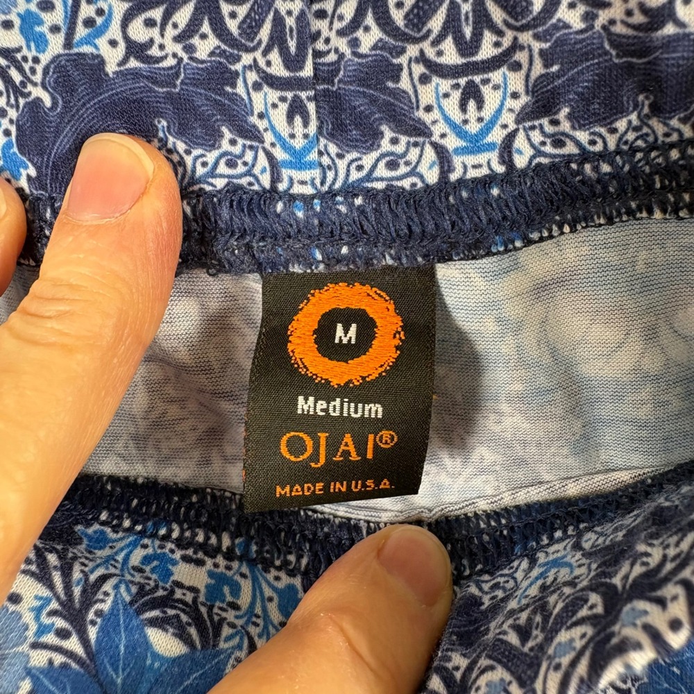 Ojai Skirt Size M Blue Damask Floral A-Line Mini Stretch Boho Coastal Travel - Picture 2 of 6